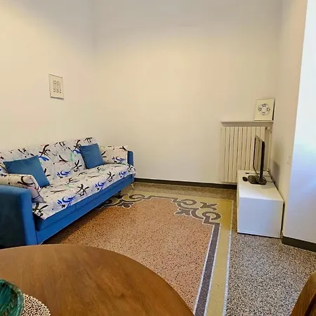Trieste 8 ラッパロ