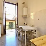 Trieste 8 Apartamento *
