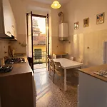 Trieste 8 Apartamento *